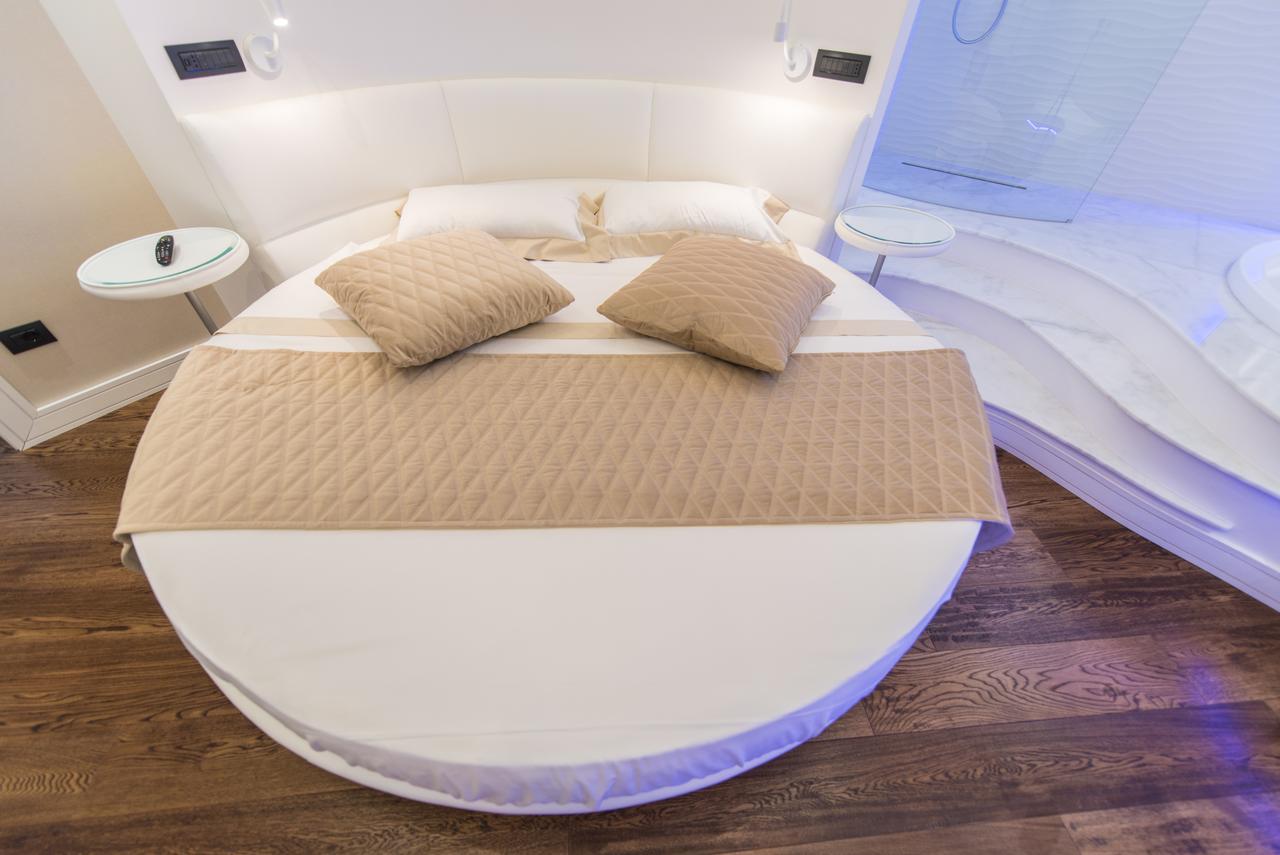 Lux Suites In Roma Экстерьер фото